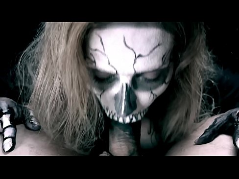 ❤️ Demoniška mergina čiulpia varpą savo juoda burna ir ryja spermą. ☑ Gražus porno prie lt.fulldesisex.ru ❌